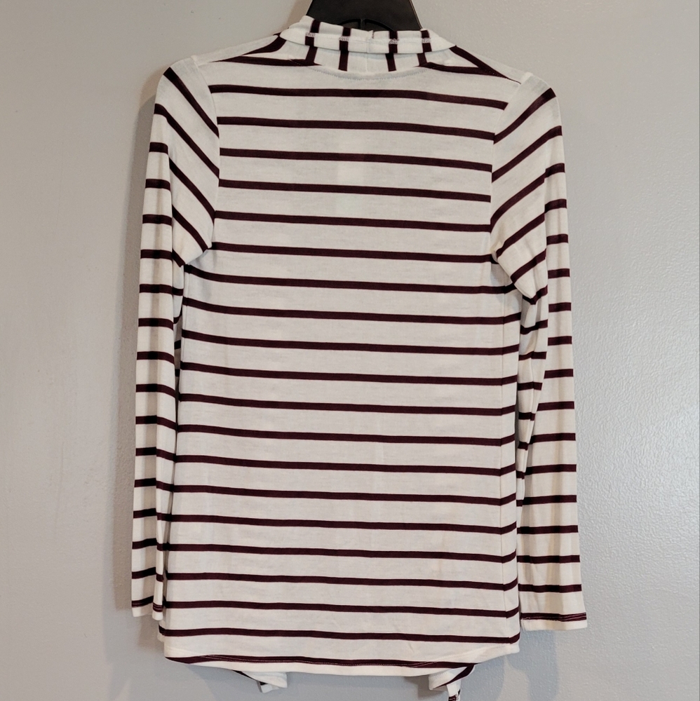Cardigan - Picture 2 of 4